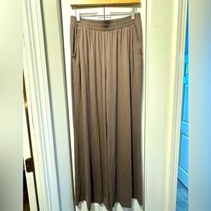 Nuuds Slinky Rib Wide Leg Pant